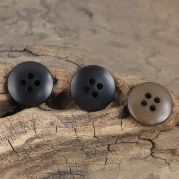 15mm Burnt-Edge Four-Hole Natural Fruit Buttons for Linen Dresses 10PCS - Image 2