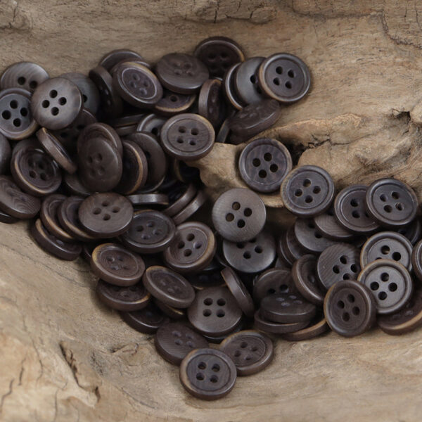 11.5mm Deep Purple Natural Fruit Buttons for Corduroy Shirts 40 Pack - Image 5