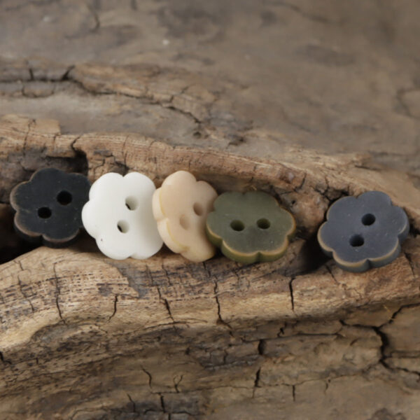 11.5mm Matte Floral Natural Tagut Nut Buttons for Kids 20pcs - Lots of Buttons