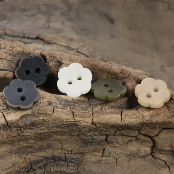 11.5mm Matte Floral Natural Tagut Nut Buttons for Kids 20pcs - Lots of Buttons