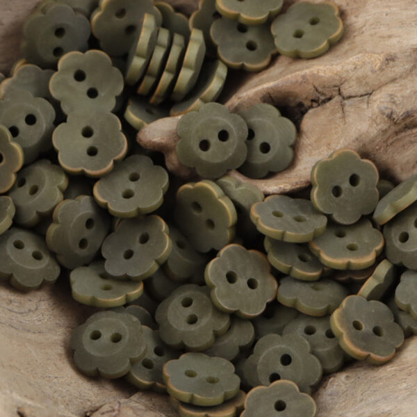 11.5mm Matte Floral Natural Tagut Nut Buttons for Kids 20pcs - Lots of Buttons