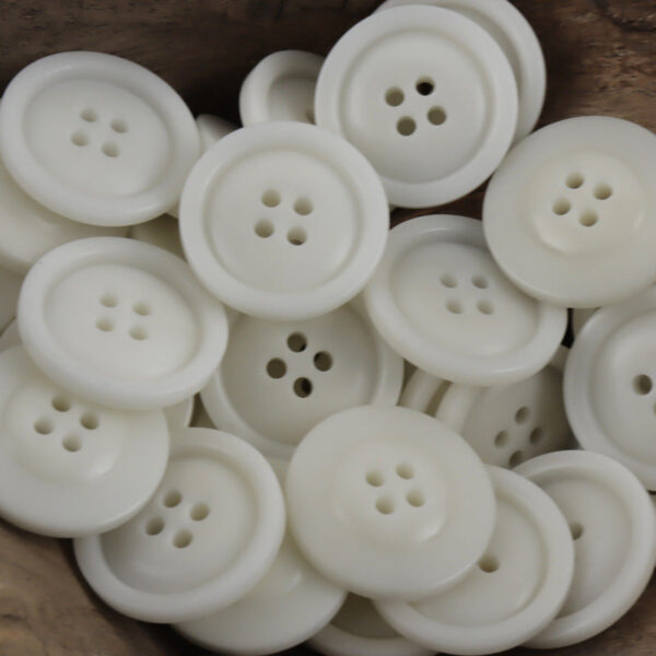 White Four-Hole Fruit Tagut Nut Buttons for Hoodies 10pcs - Image 6