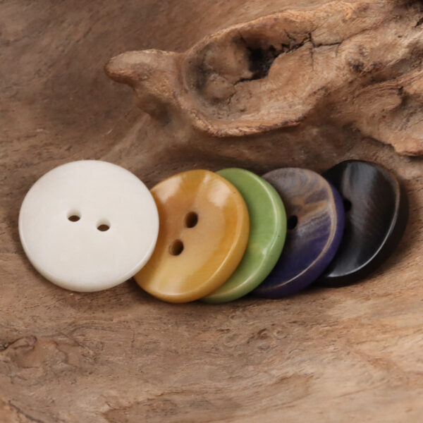 Curved Wave Natural Corozo Tagua Nut Buttons 10PCS