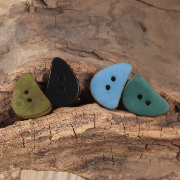 Cute Crescent Moon Natural Corozo Buttons 10PCS