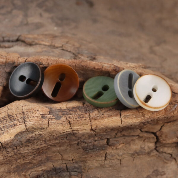 Creative Exclamation Mark Shape Natural Palm Fruit Buttons,10pcs