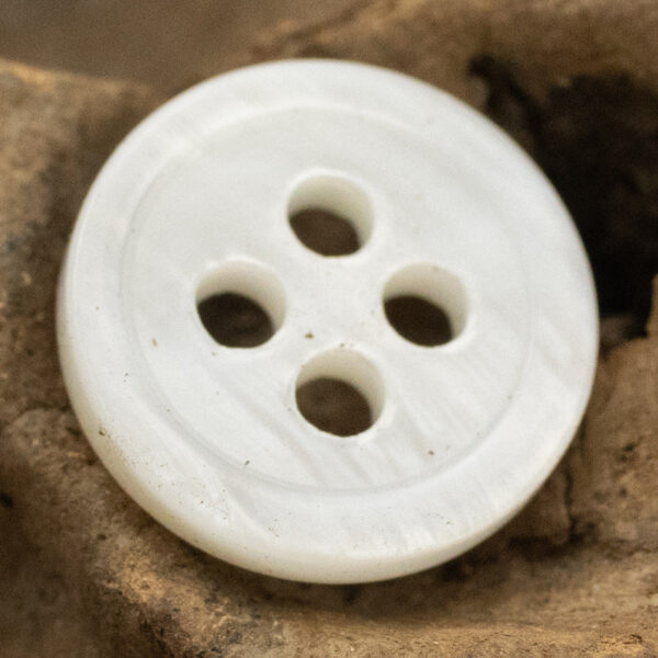 Tarot Shell Buttons Round 11.5mm 10 Pack
