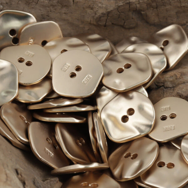 Vintage Irregular Zinc Alloy Metal Buttons for Coats,10pcs