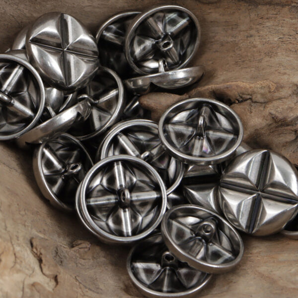 18mm 23mm Bronze Silver Antique X-Pattern Metal Shank Buttons 10pcs - Image 3