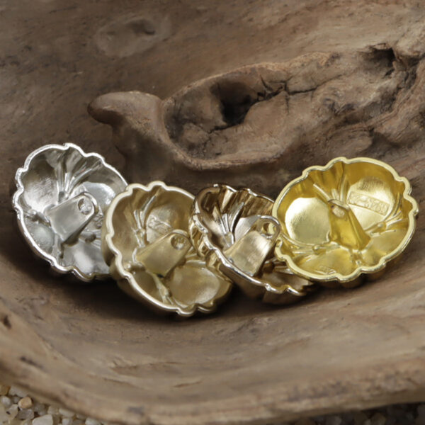 Four-Leaf Clover Misty Gold Metal Shank Buttons - 10pcs - Image 2