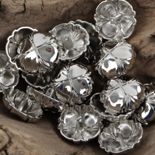 Four-Leaf Clover Misty Gold Metal Shank Buttons - 10pcs - Image 6