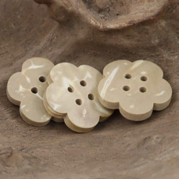 Beige Small Flower Natural Coconut Shell Buttons for Baby Clothing 50pcs - Lots of Buttons