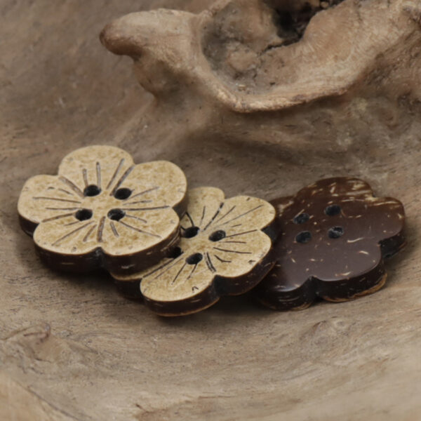 Natural Coconut Cute Flower Children Flat Buttons,20pcs