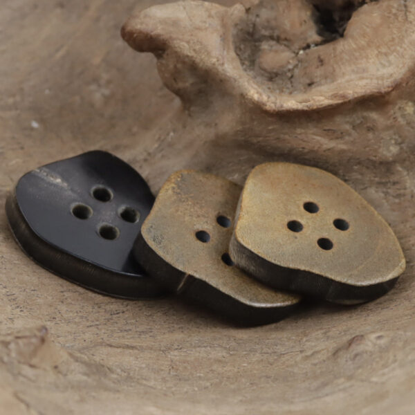 Irregular Diamond-Shaped Burnished Vintage Natural Horn Buttons,10pcs