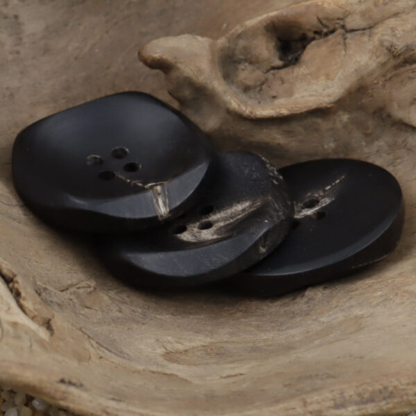 Irregular 30MM Extra Large Natural Black Buffalo Horn Buttons 10pcs - Image 4