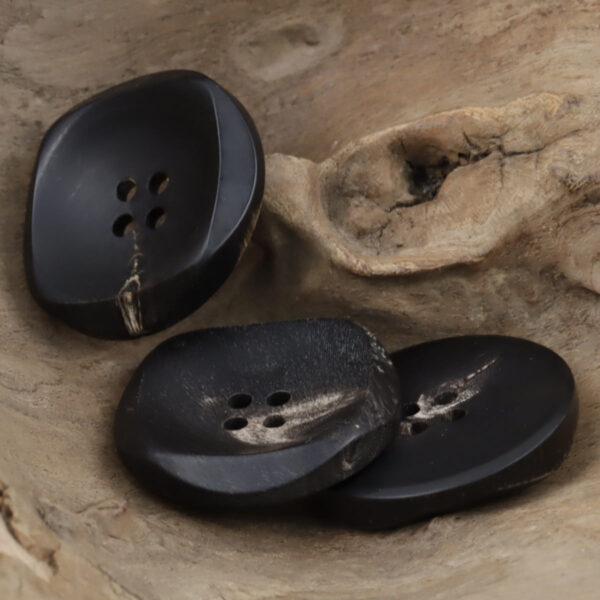 Irregular 30MM Extra Large Natural Black Buffalo Horn Buttons 10pcs - Image 2