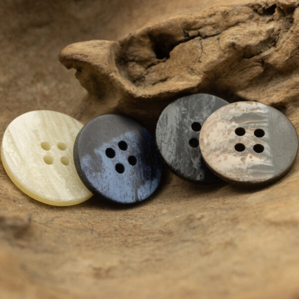 Flat Rippled Round 4 Hole Resin Buttons 30pcs - Lots of Buttons