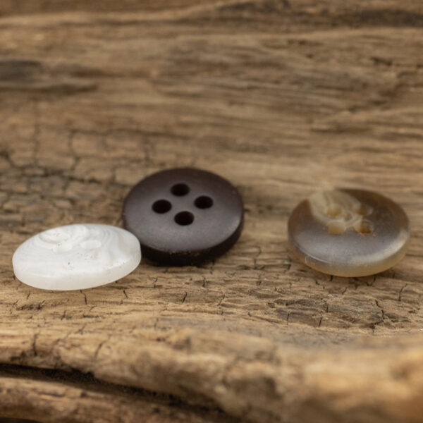 Thin-Edged White Khaki  Dark Brown Resin Buttons for Casual Shirts 90 Pack - Image 2