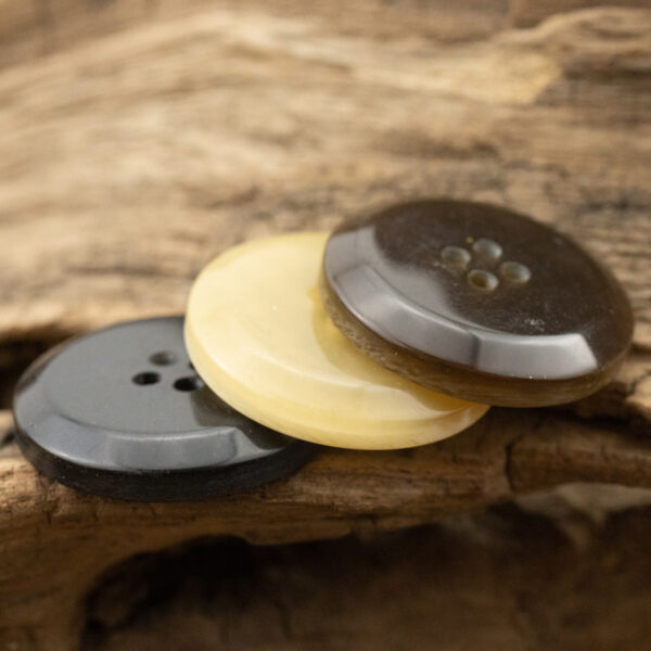 15-30mm Beveled Wood Grain Resin Buttons Yellow, Black and Khaki 60 Pack - Image 2