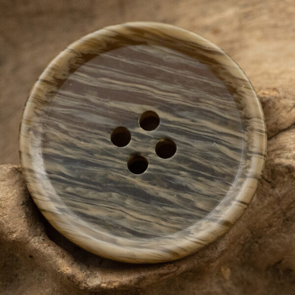 15-30mm Beveled Wood Grain Resin Buttons Yellow, Black and Khaki 60 Pack - Image 4