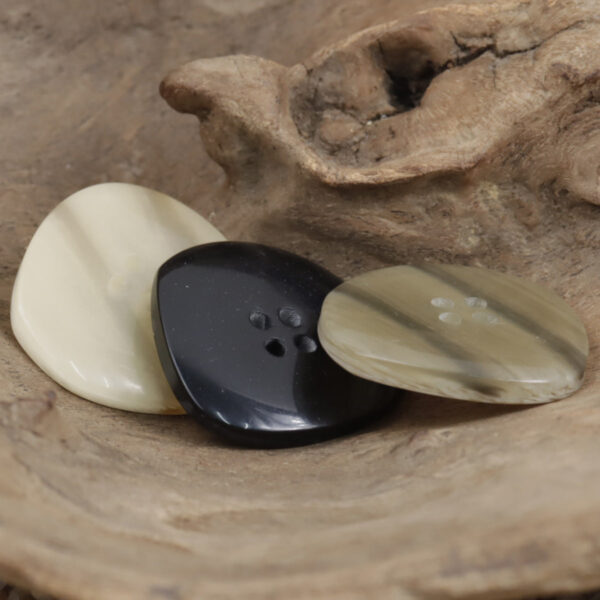 Irregular Gradient Imitation Wood Grain Resin Buttons for Coats,20pcs
