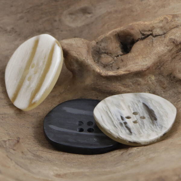 Irregular Gradient Imitation Wood Grain Resin Buttons for Coats,20pcs