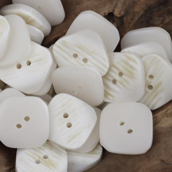 17.5-30mm Rounded Square White Khaki Black Resin Buttons 99 Pack - Image 3