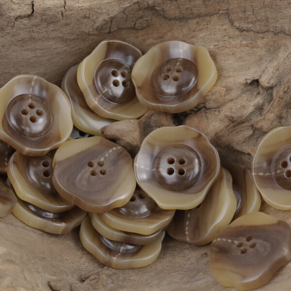 Irregular Lotus-Shaped Four-Hole Resin Buttons for Corduroy Shirts 30pcs - Image 4