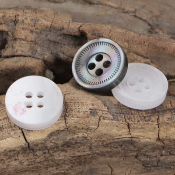 Gear 11.5mm Round 4-Hole Resin Decorative Buttons 50pcs - Lots of Buttons