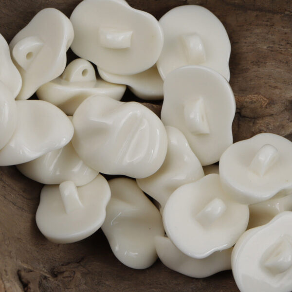 Irregular Imitation Jade Texture Translucent Resin Buttons,10pcs