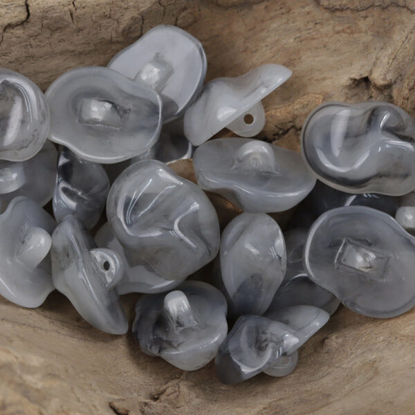 Irregular Imitation Jade Texture Translucent Resin Buttons,10pcs