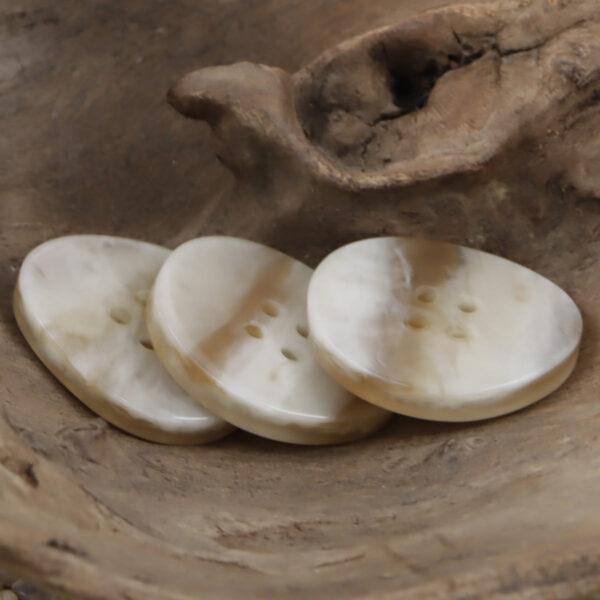 Irregular Light Khaki Wood Grain 4-Hole Resin Buttons 20pcs - Lots of Buttons