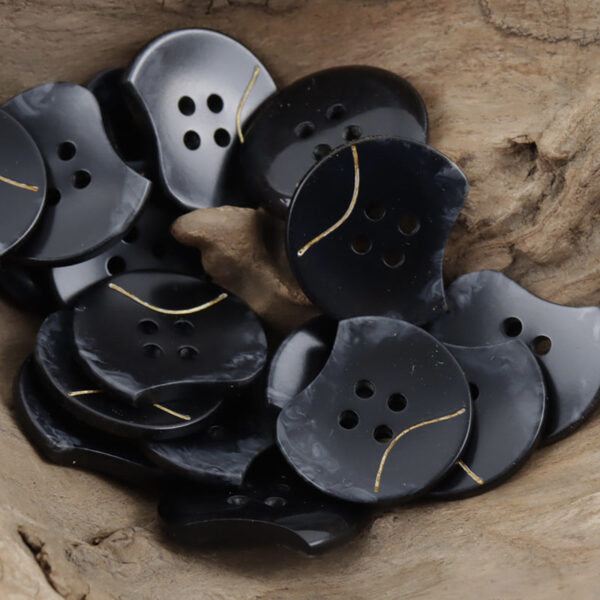 Unique Notched Black White Wavy Resin Buttons for Cardigans 30 Pack - Image 4
