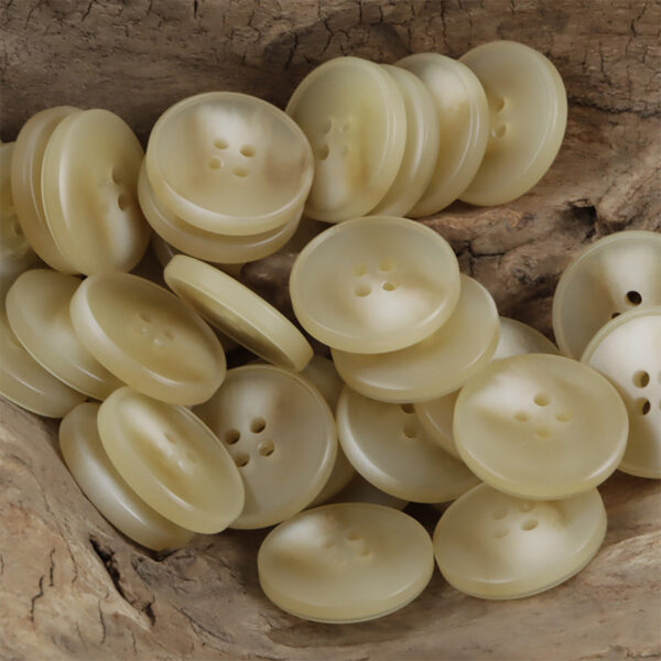 4-Hole Camel Resin Sewing Buttons for Sweaters Cardigans 30pcs - Image 3