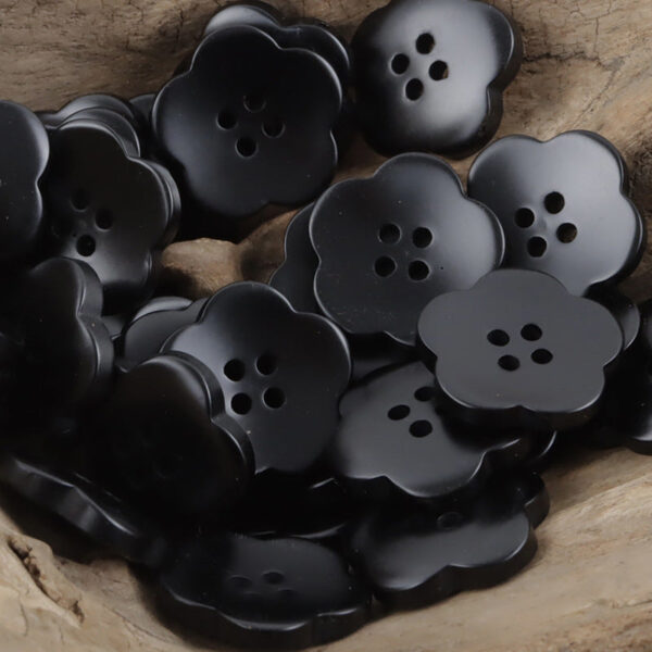Cute Flower Amber Resin Buttons 20pcs