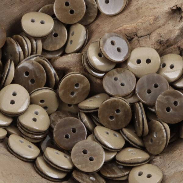 11.5mm Beige-Pink Oblique Cut 2-Hole Resin Shirt Buttons 80 Pack - Image 4