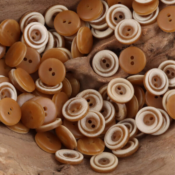 11.5mm Gradient Crescent 2-Hole Resin Buttons 50pcs