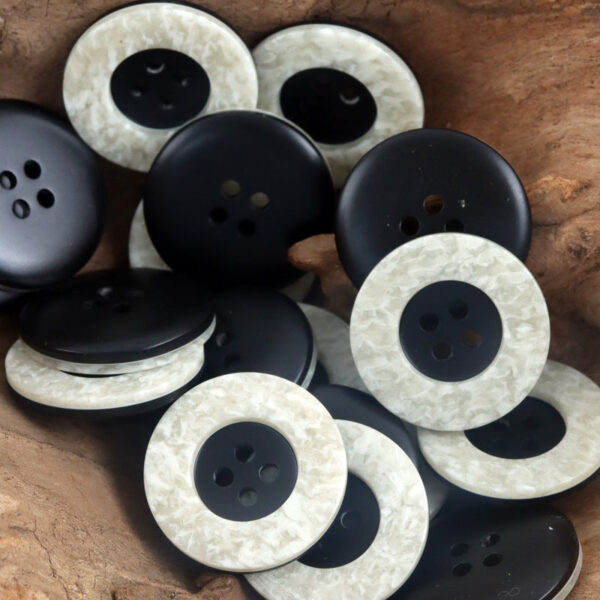 Leopard Print Wide Border 4-Hole Resin Buttons 20pcs
