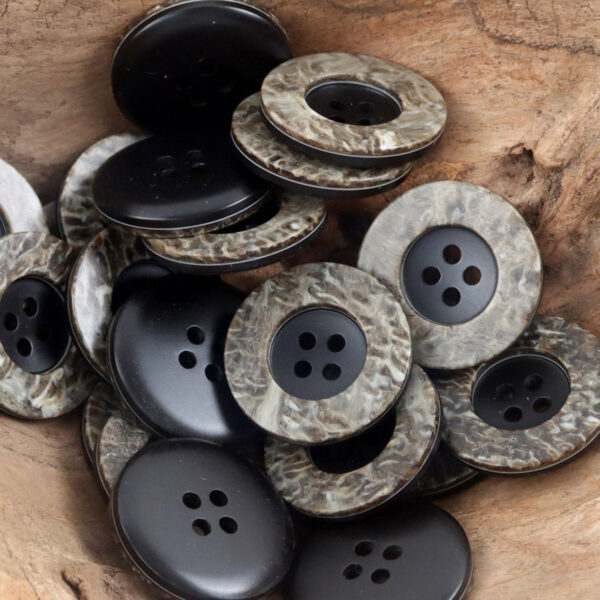 Leopard Print Wide Border 4-Hole Resin Buttons 20pcs
