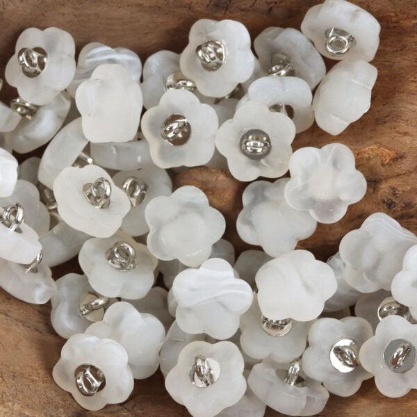 13mm Plum Blossom Matte Resin Buttons for Children's Dress Cufflink 20pcs