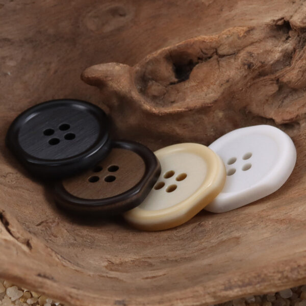 Irregular Four-Hole Resin Buttons for Winter Windbreakers 40pcs - Image 3