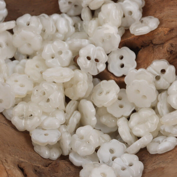 11mm Lovely Little Cherry Blossom Resin Buttons for Children 50pcs