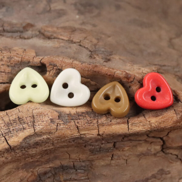 Children DIY Craft Cute Ceramic Heart Shaped Buttons 45 Pack