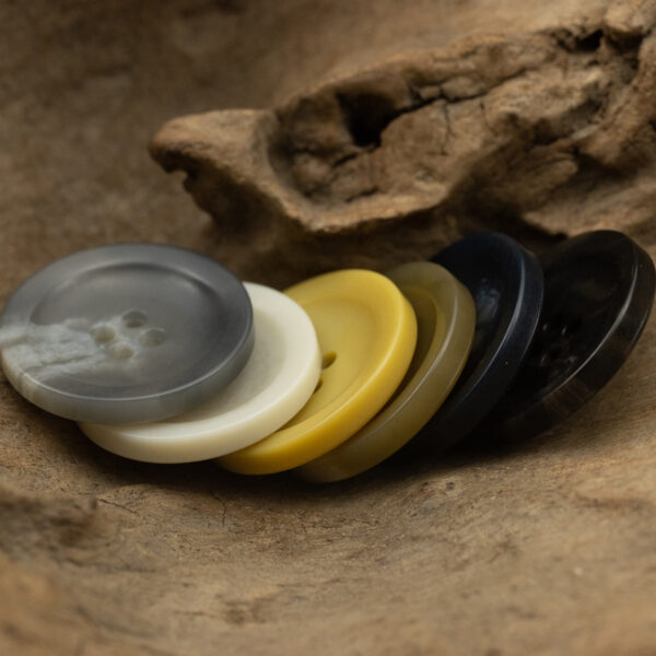 Wide-Edged Bowl-Shaped 4 Hole Urea Coat Buttons 10pcs