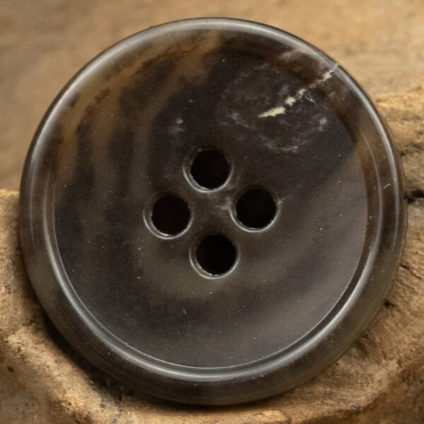 Round 4 Hole Slim Edged Urea Buttons Imitation Fruit Texture 10PCS