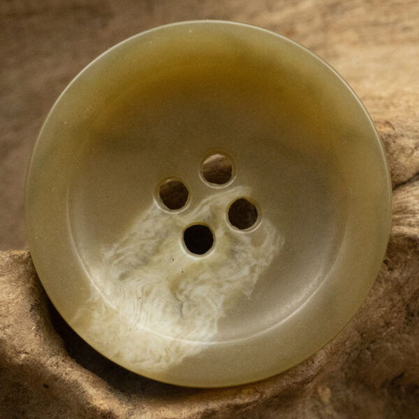 Wide-Edged Bowl-Shaped 4 Hole Urea Coat Buttons 10pcs