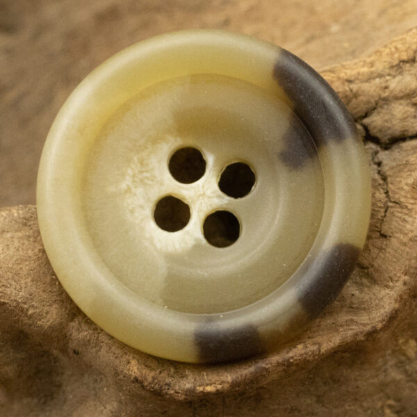 Round 4-Hole Retro Amber Urea Buttons for Suit Cuffs Knitwear 10PCS - Image 4