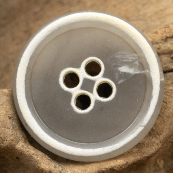 Urea Resin Buttons Imitation Horn Pattern,Round 4 Hole,10PCS