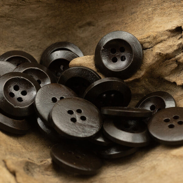Premium Pear Wood Buttons with Red Lacquer Finish 100pcs