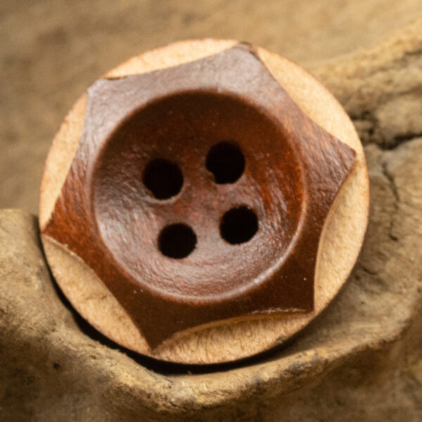 Cat's Eye Red Brown Wooden Buttons for Cotton and Linen Clothing - 50pcs