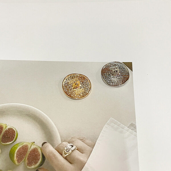 18mm Metal Buttons with Tulip Pattern - Alloy Hand-Sewing Buttons 20pcs - Image 3